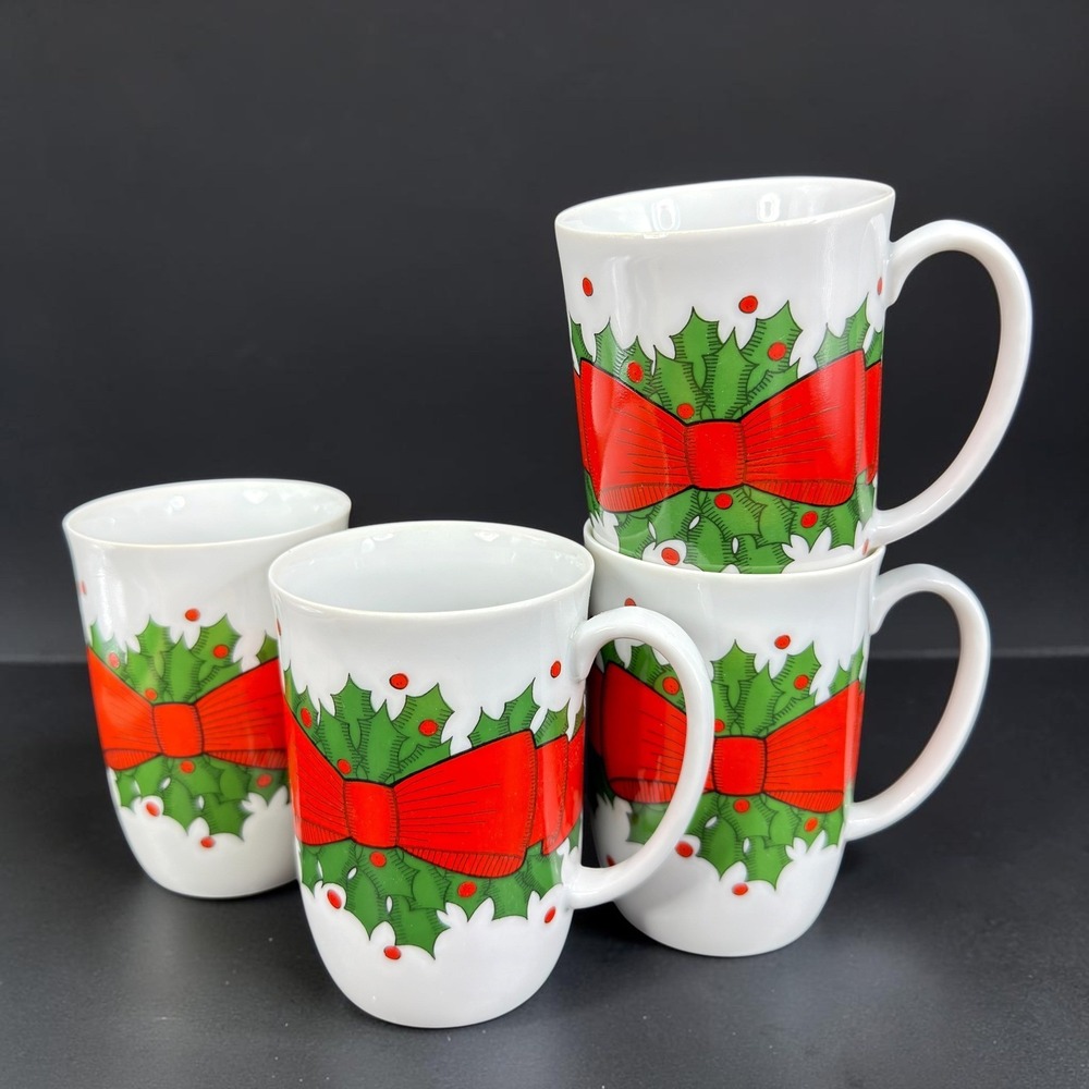 Fitz and Floyd Holly Wreath Mugs Set of 4 Vintage 1976 Christmas Japan Red Bow